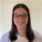 Soy una persona que se adapta a las necesidads de cada alumno. Busco nuevos maneras, actividades, juegos…
Puedo dar clases des de primaria hasta ESO y Batxillerato artístico
